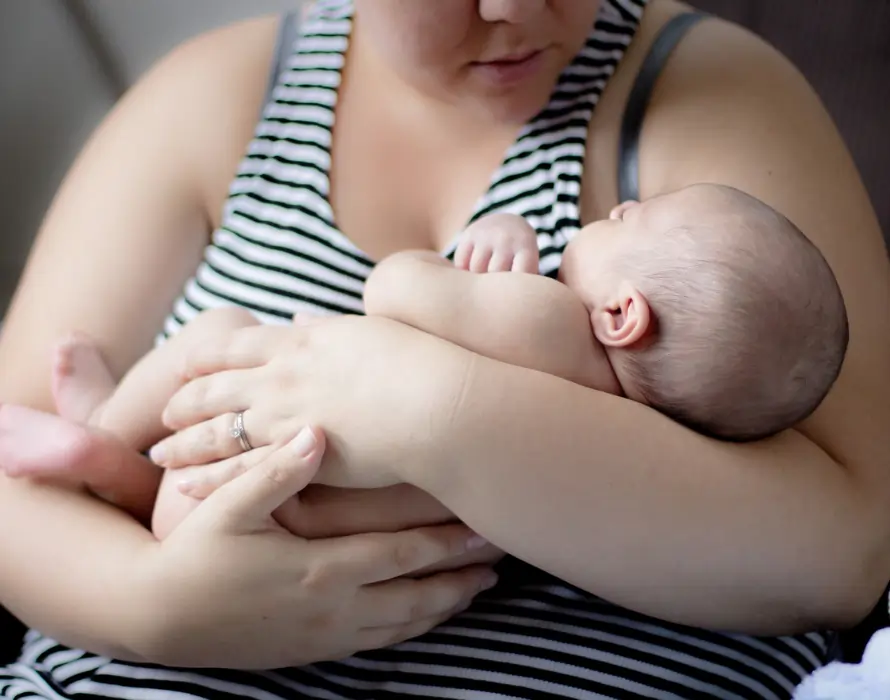 The Truth About Baby Feeding Schedules: Debunking the 2-Hour Rule